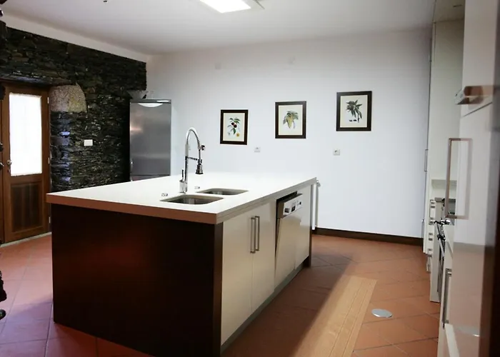 Quinta Madureira مزرعة للإقامة Alfoloes