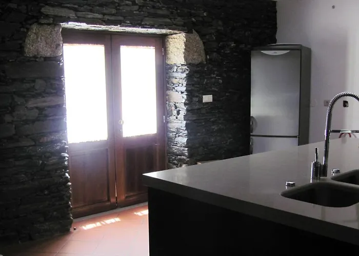 Quinta Madureira Alojamento de Turismo Rural *