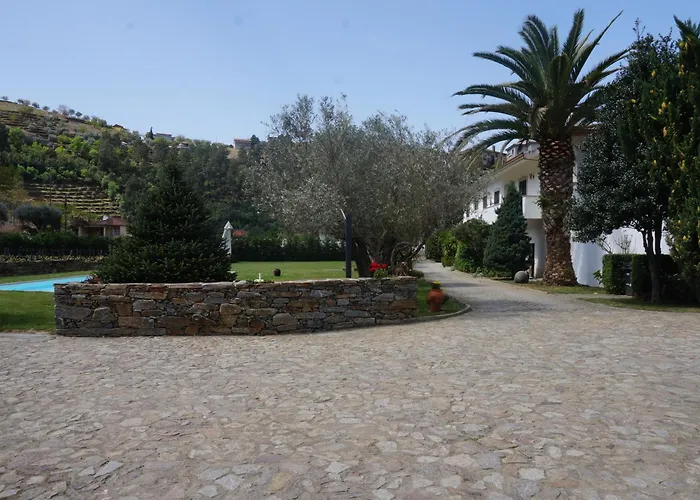 مزرعة للإقامة Quinta Madureira Alfoloes